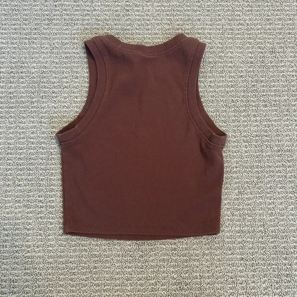 Full Tilt Ribbed cropped tank - Picture 2 of 4